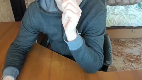 BoyApollon online show from February 10, 2026, 6:17 am