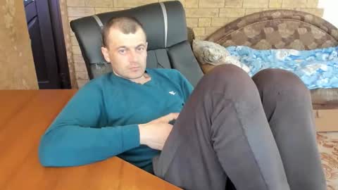 BoyApollon online show from March 19, 2026, 7:12 am