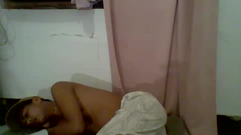 boyax16 online show from December 9, 2024, 9:06 am