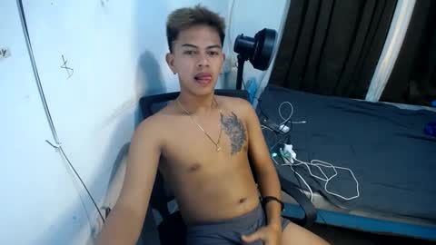 boyax16 online show from February 3, 2025, 8:35 am