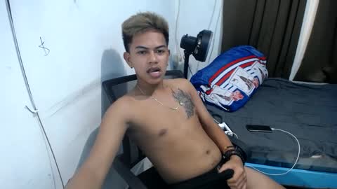 boyax16 online show from February 11, 2025, 7:02 am