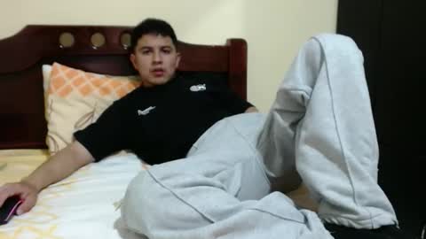 boyfit2023 online show from April 6, 2026, 4:21 am