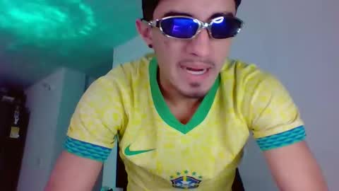 Snapshot of boyfriend_fuckme chatting on February 25, 2026, 12:31 am Felipe online show from February 25, 2026, 12:31 am