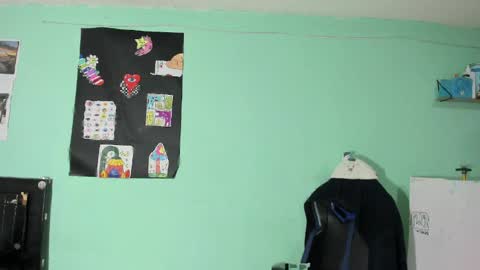 boys4hot_777 online show from April 6, 2026, 11:38 pm