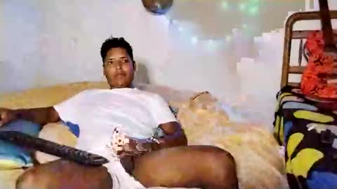 Snapshot of boysex1124 chatting on December 23, 2024, 12:08 pm andrew online show from December 23, 2024, 12:08 pm