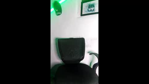 Snapshot of boysex1124 chatting on February 20, 2026, 12:29 am andrew online show from February 20, 2026, 12:29 am