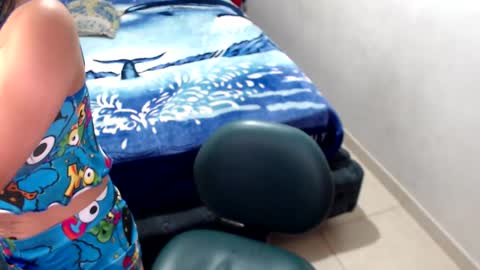 Snapshot of boyslatin493916 chatting on January 31, 2026, 7:12 pm nikky and jeik online show from January 31, 2026, 7:12 pm