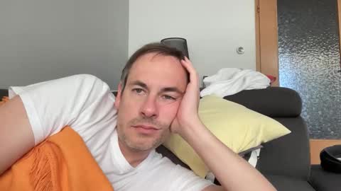 boytoyhh online show from September 28, 2025, 2:22 pm