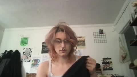 boywithbug online show from March 4, 2025, 7:22 pm