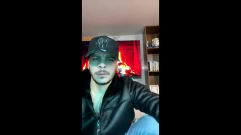 Snapshot of boyxxsexx69 chatting on February 12, 2026, 2:06 am Mateo online show from February 12, 2026, 2:06 am