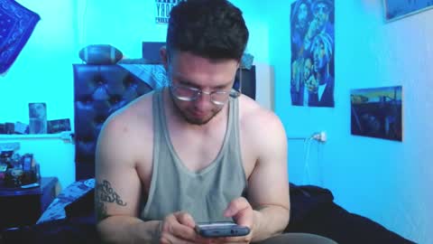 brad hot boy online show from November 1, 2025, 10:34 pm