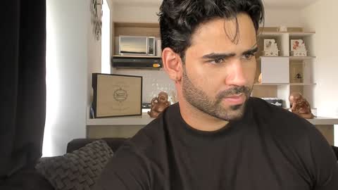 bradleymartin7 online show from January 26, 2025, 6:06 pm