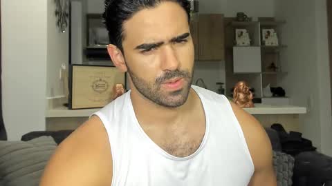 bradleymartin7 online show from February 12, 2025, 2:56 am