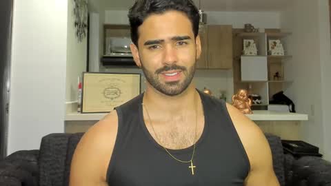 bradleymartin7 online show from March 7, 2025, 1:20 am