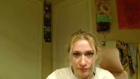 i am a naughty jedi knight online show from April 5, 2026, 5:04 am