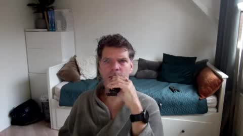 Snapshot of bram1944972145 chatting on December 15, 2024, 11:23 am Bram online show from December 15, 2024, 11:23 am