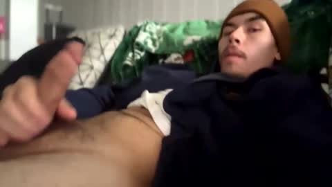 Snapshot of brandenluvslatinas chatting on November 19, 2025, 3:01 pm Branden online show from November 19, 2025, 3:01 pm