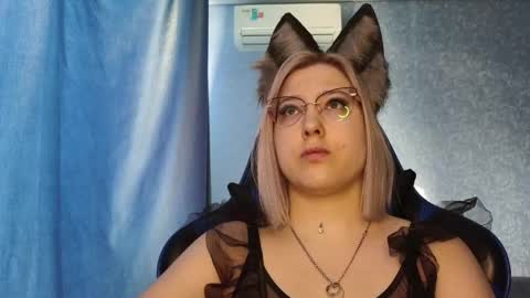 Belle  online show from April 26, 2026, 1:58 am