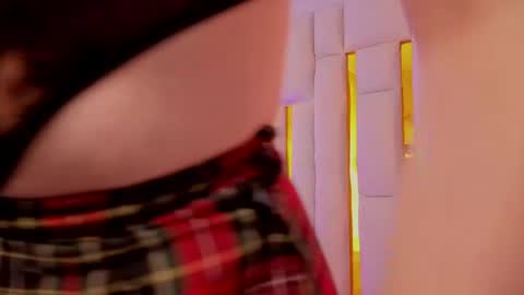 Snapshot of brandy_collinss chatting on April 7, 2026, 7:03 pm Brandy online show from April 7, 2026, 7:03 pm