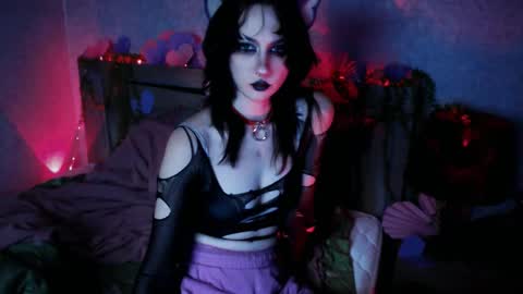 Snapshot of brandy_queen chatting on February 11, 2026, 12:21 pm Aurorabut ur dad just calls me Rory online show from February 11, 2026, 12:21 pm