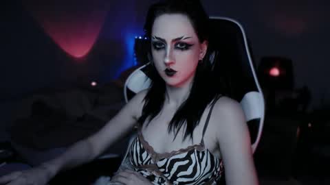 Snapshot of brandy_queen chatting on March 23, 2026, 4:44 pm Aurorabut ur dad just calls me Rory online show from March 23, 2026, 4:44 pm