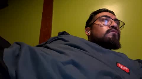 bravo323 online show from November 6, 2025, 7:26 pm