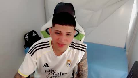 Snapshot of brayan_lopezz chatting on January 15, 2026, 1:05 pm BRAYAN online show from January 15, 2026, 1:05 pm