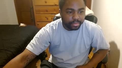 Snapshot of breadw1nnah chatting on November 5, 2025, 5:07 am Breadw1nnah online show from November 5, 2025, 5:07 am