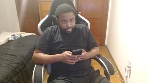 Snapshot of breadw1nnah chatting on November 13, 2025, 4:44 am Breadw1nnah online show from November 13, 2025, 4:44 am
