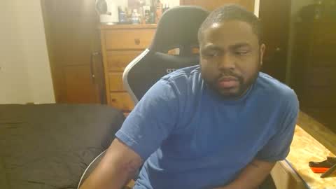 Snapshot of breadw1nnah chatting on February 3, 2026, 7:35 am Breadw1nnah online show from February 3, 2026, 7:35 am
