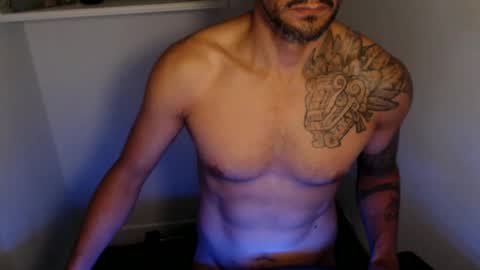 Snapshot of break_dusk chatting on October 4, 2025, 5:27 am break_dusk online show from October 4, 2025, 5:27 am