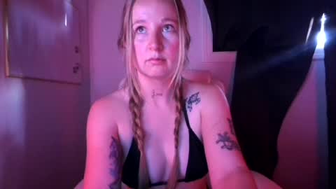 Snapshot of brearose7 chatting on July 17, 2026, 2:07 am Brea Rose online show from July 17, 2026, 2:07 am