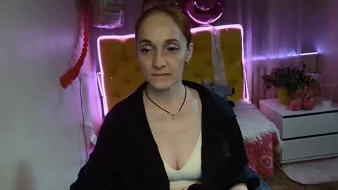 Snapshot of breeterner chatting on March 4, 2025, 2:49 am breeterner online show from March 4, 2025, 2:49 am