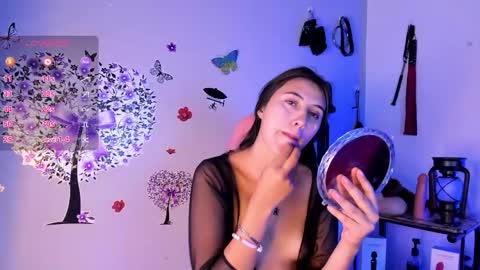 Brenda moris online show from September 16, 2025, 10:00 pm