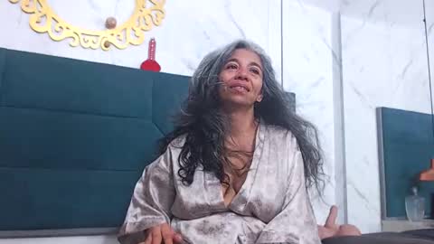 BRENDA VELASQUEZ online show from March 15, 2026, 2:01 pm