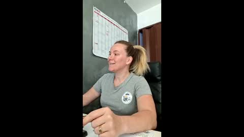 Snapshot of brendaaryas chatting on April 23, 2026, 12:29 pm Brenda online show from April 23, 2026, 12:29 pm