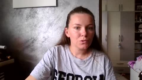 Brenda online show from July 8, 2026, 1:04 pm