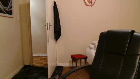 ask me lol online show from April 9, 2026, 2:55 am