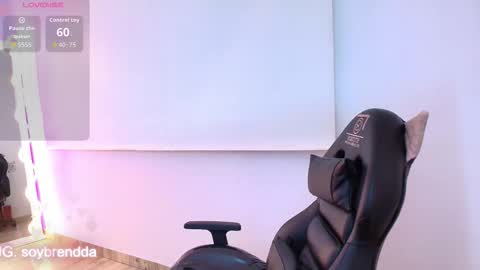 BRENDDA  online show from December 20, 2025, 3:24 am