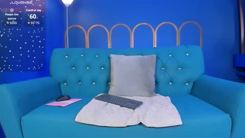      online show from December 18, 2025, 12:11 pm