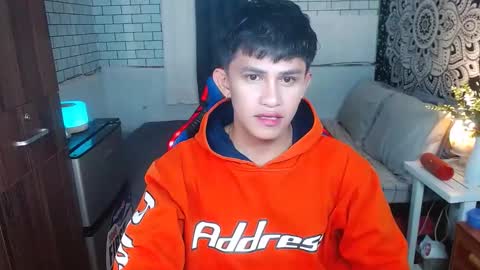 brentmanrock69 online show from March 12, 2025, 12:15 pm