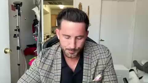 Brett Mycles online show from July 23, 2026, 6:39 pm