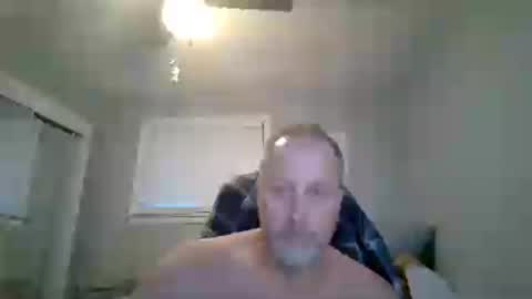 Snapshot of brettsky chatting on August 7, 2026, 12:12 am hey online show from August 7, 2026, 12:12 am