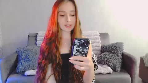 Snapshot of bri_fox chatting on May 8, 2026, 6:35 pm bri_fox online show from May 8, 2026, 6:35 pm