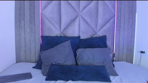 B R I A  online show from January 22, 2025, 5:59 am