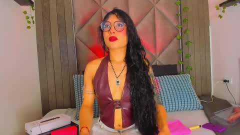Snapshot of briaconner_ chatting on May 1, 2026, 2:49 am B R I A online show from May 1, 2026, 2:49 am