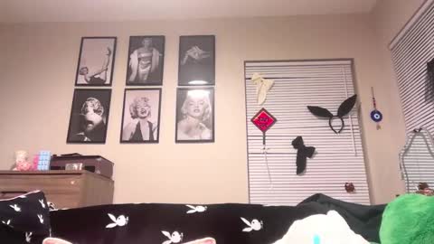 Brianna3 online show from December 30, 2024, 5:48 am