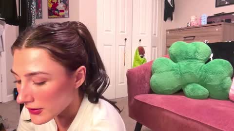 Brianna3 online show from March 10, 2025, 12:51 am