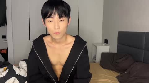 Snapshot of brian_stars chatting on February 18, 2025, 2:27 pm Brian boy online show from February 18, 2025, 2:27 pm