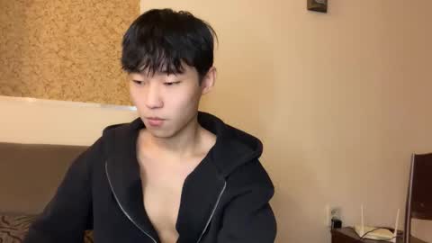 Snapshot of brian_stars chatting on October 14, 2025, 11:33 am Brian boy online show from October 14, 2025, 11:33 am